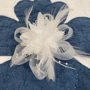 White Fascinator Hair Clip